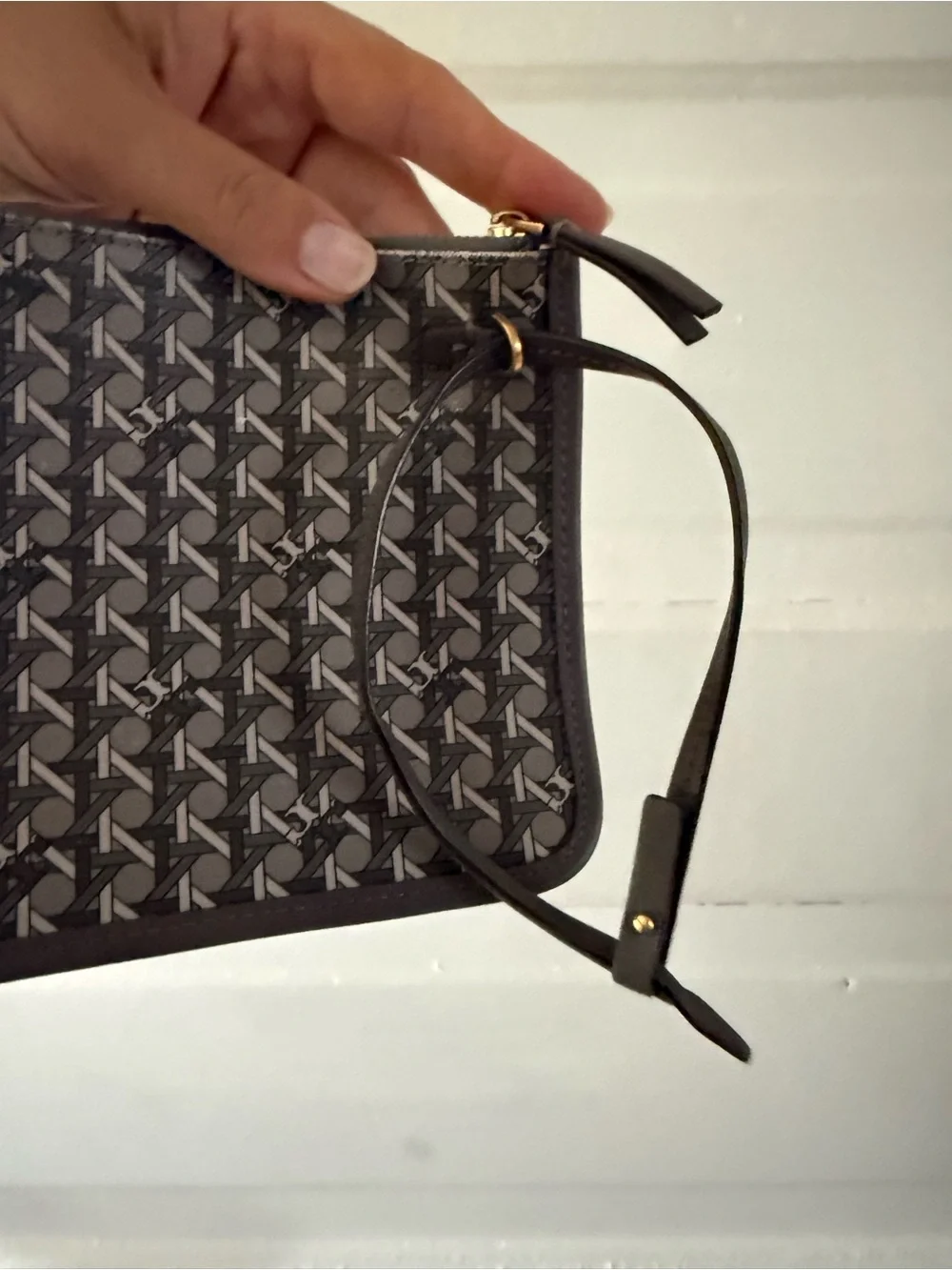 Tory Burch Ever-Ready Logo Wristlet Clutch